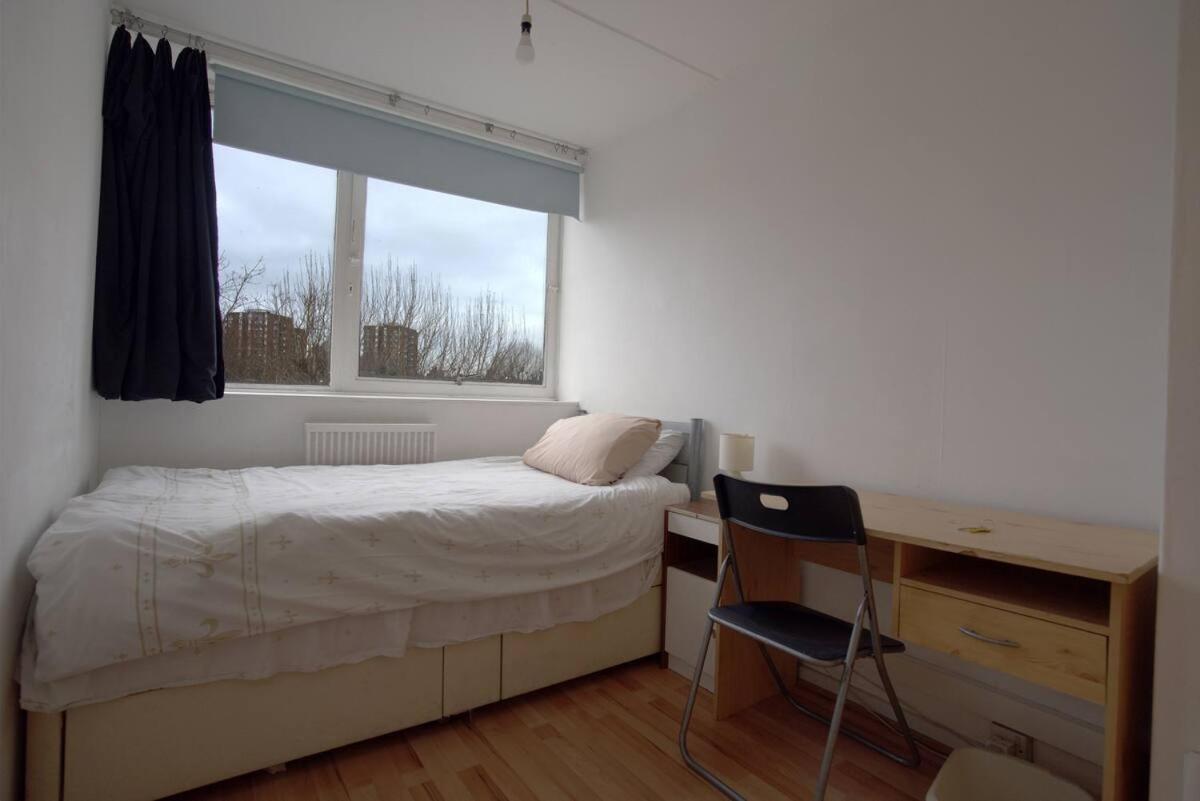 Double Room In Private Apartment Londen Buitenkant foto